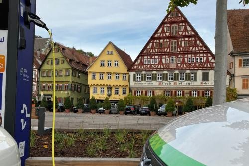 Ladestation für Elektroautos auf dem Esslinger Marktplatz