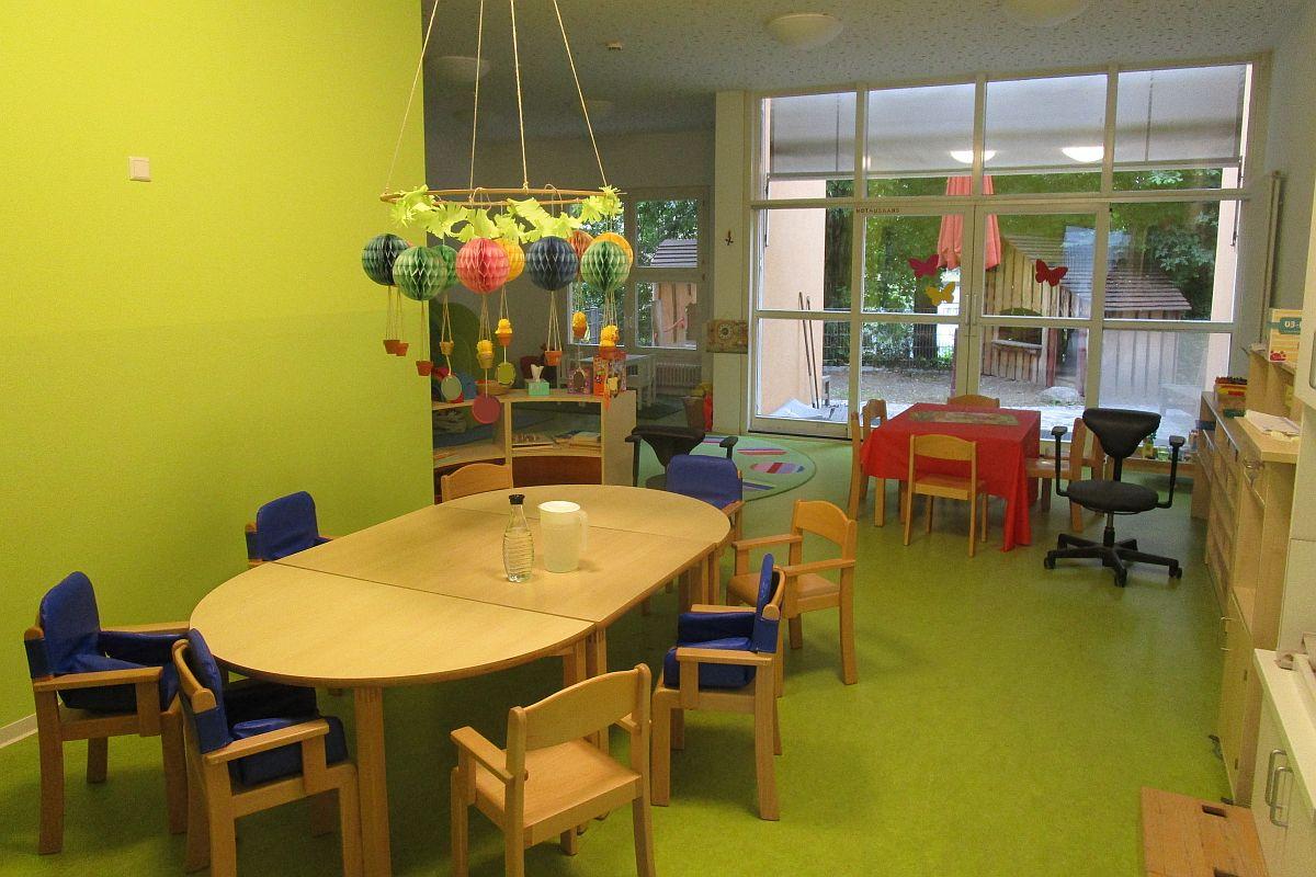 Der Gruppenraum mit Bereich für die U3-Kinder in der städtischen Kita Rolf-Nesch-Weg