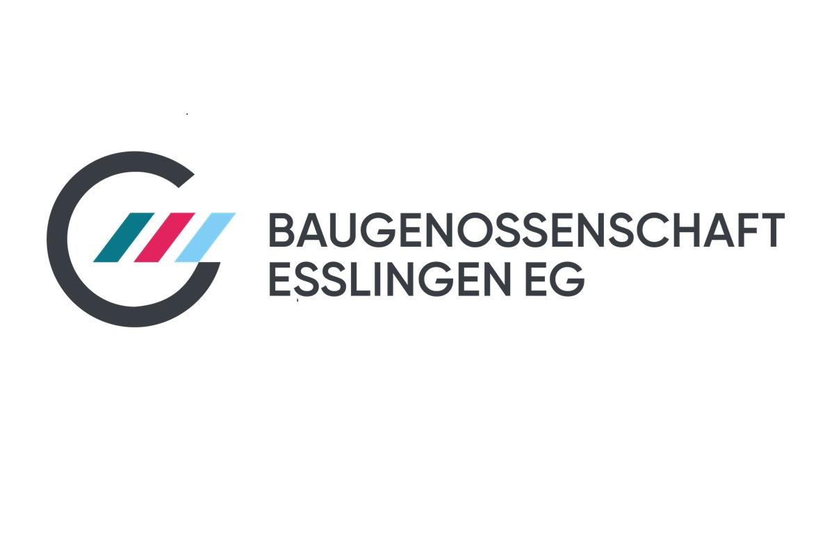Logo Wortmarke Baugenossenschaft Esslingen eG, graue Schrift, Kreis, seitlich geöffnet mit drei roten Balken in Öffnung