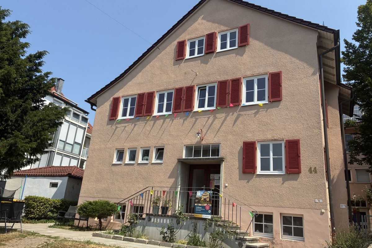 Blick auf das Gebäude des Quartierszentrums.