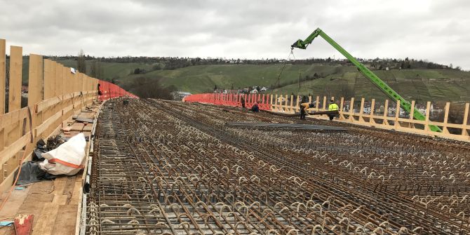 Arbeiten auf der HMS-Brücke Arbeiten auf der HMS-Brücke