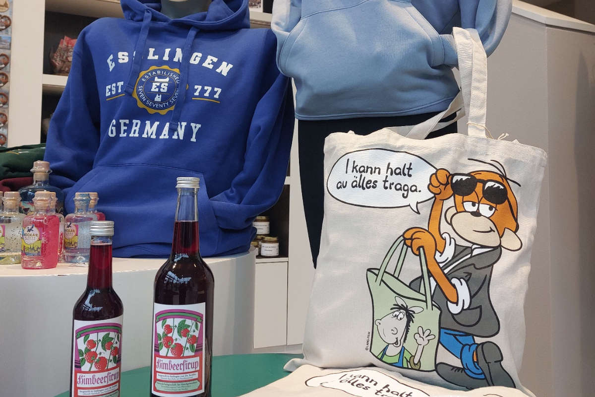 Merchandising in der Stadtinfo Esslingen
