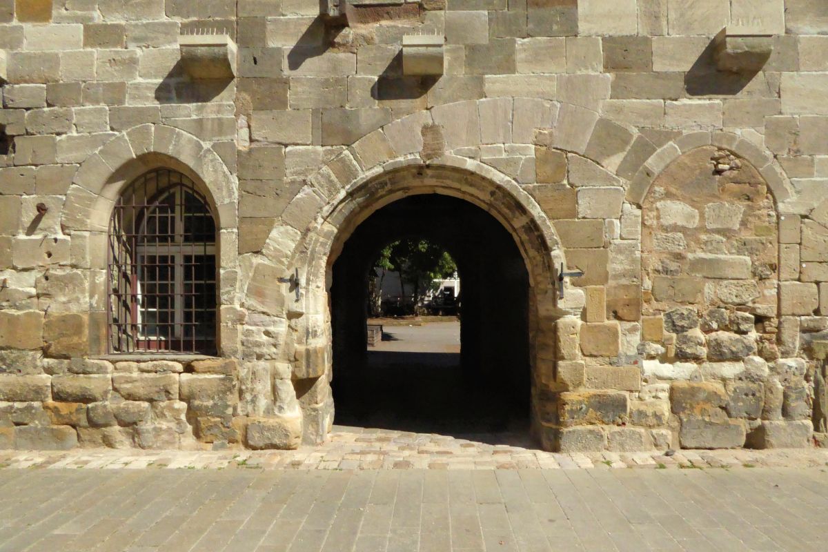 Blick auf den Kreuzgang des Dominikanerklosters.