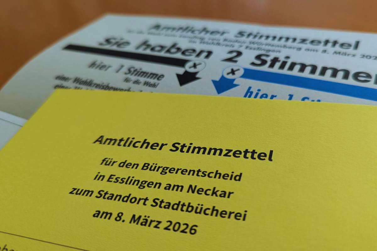 Wahlzettel Bürgerentscheid und Landtagswahl