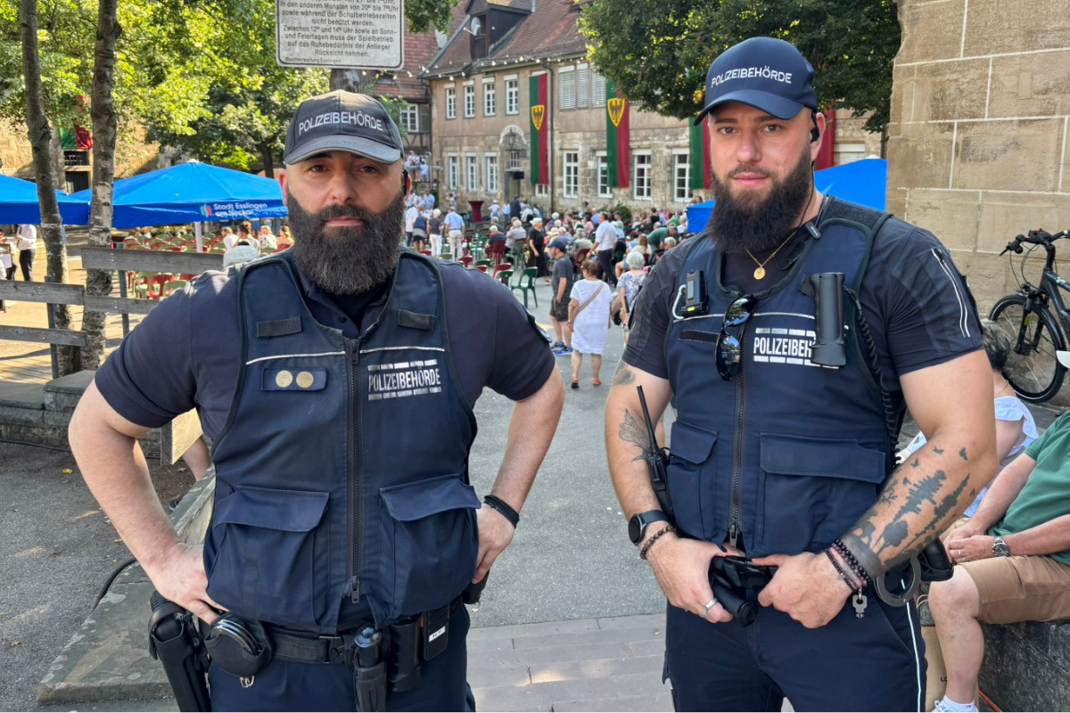 A. Kyriakidis und A. Weimer vom KOD beim Schwörfest