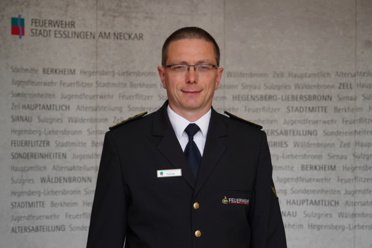 Oliver Knörzer, Feuerwehrkommandant 