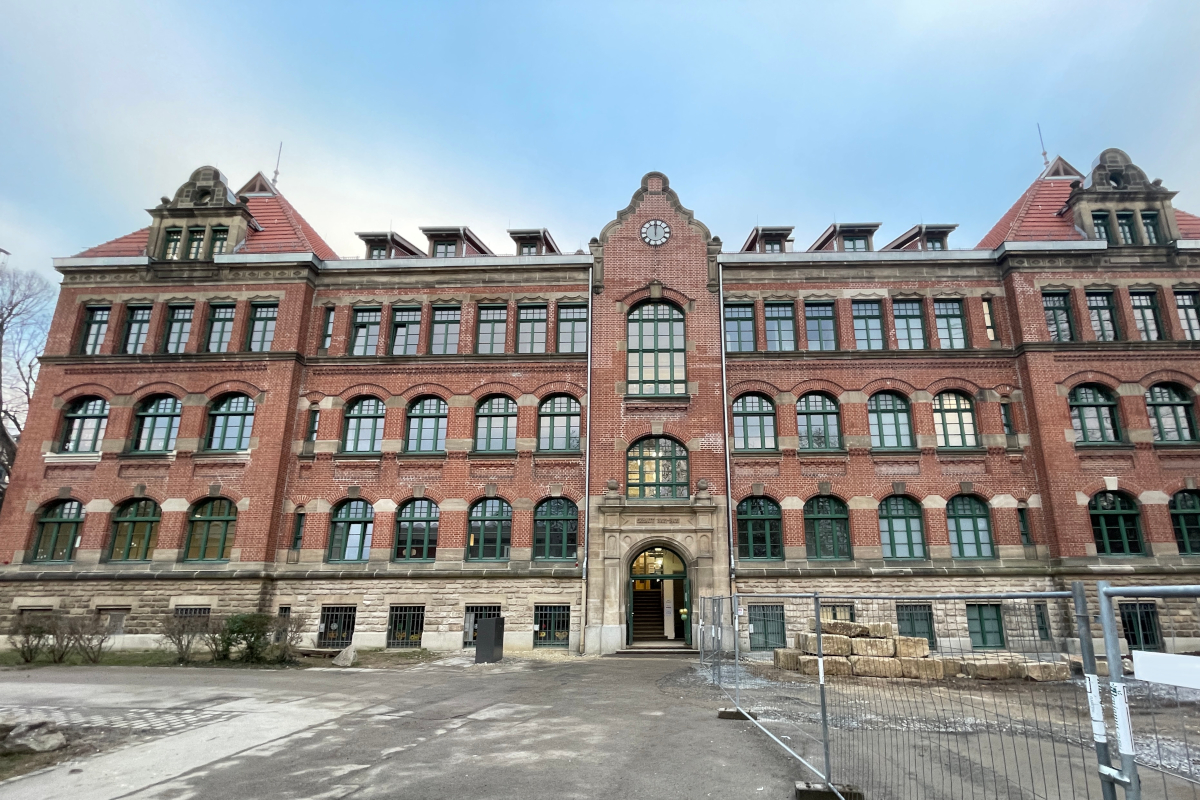 Titel = Tooltip Altenativtext eingeben !