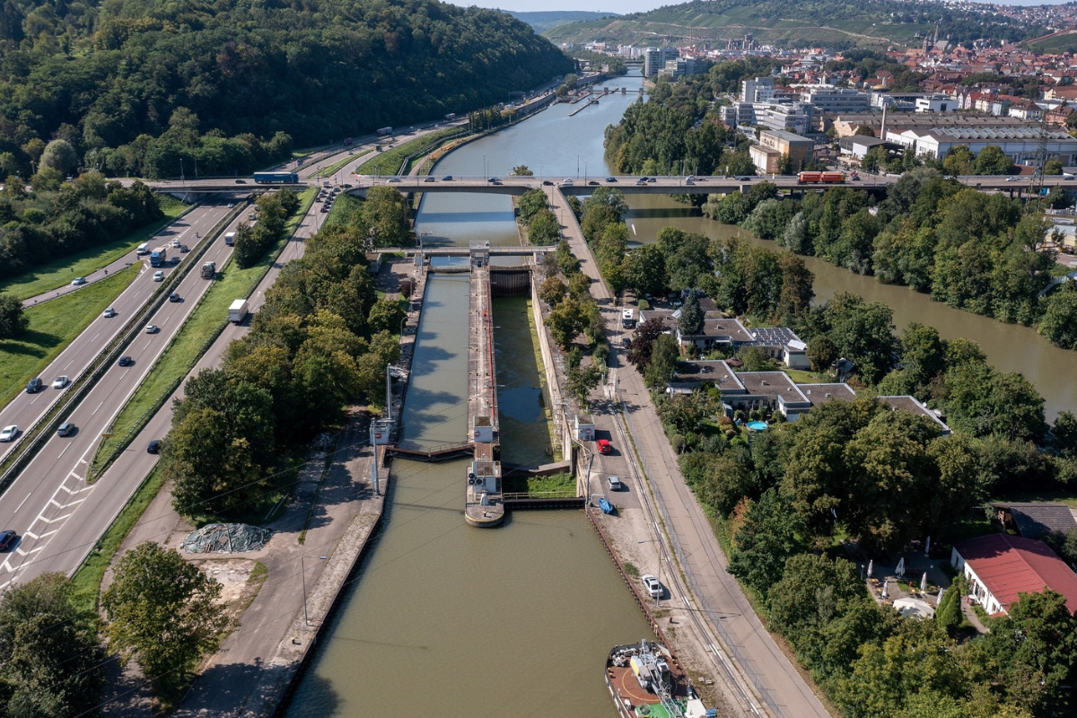 Luftbild der Schleuse Oberesslingen