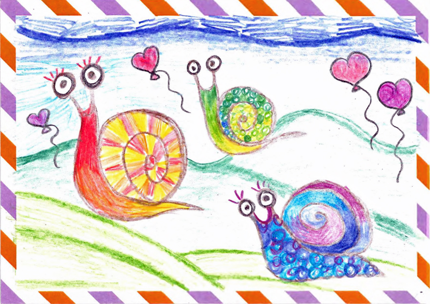 Postkarte mit farbiger Buntstiftzeichnung von drei Schnecken in einer Hügellandschaft und schwebenden Luftballons in herzform.