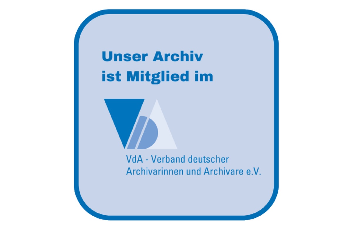 Stilisiertes Kürzel "VdA" mit Schriftzug "VdA - Verband deutscher Archivarinnen und Archivare e.V."