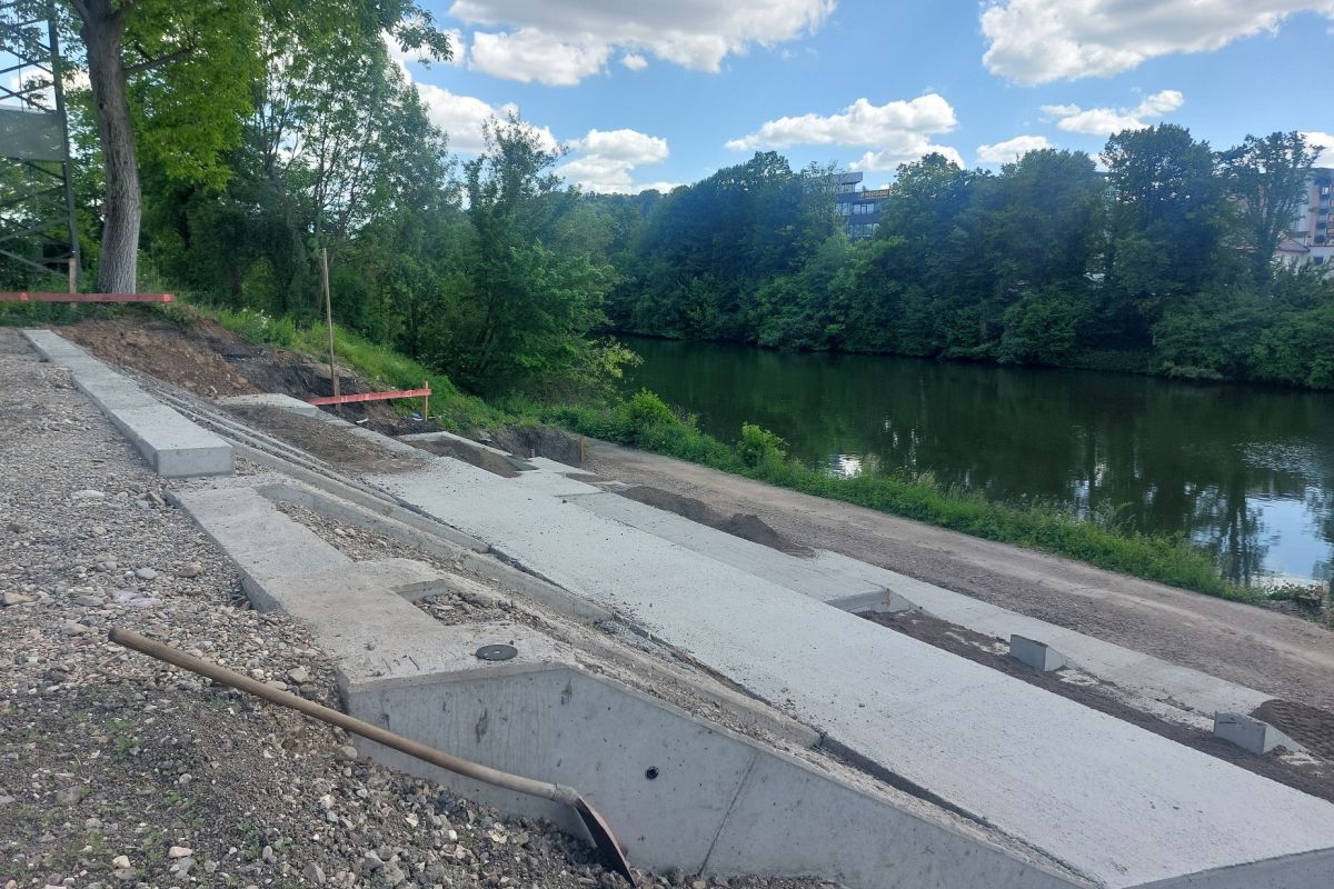 Die Freitreppe im Bau