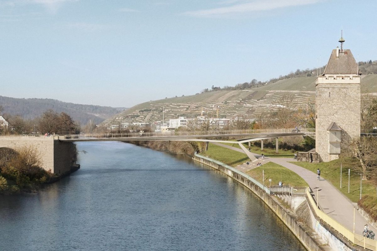 Neuer Abschnitt der Pliensaubrücke über den Neckar