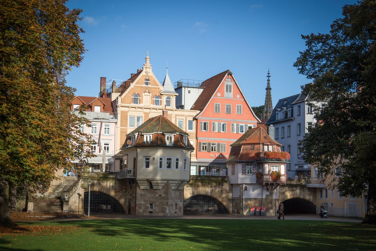 Maille mit Blick auf die Innere Brücke