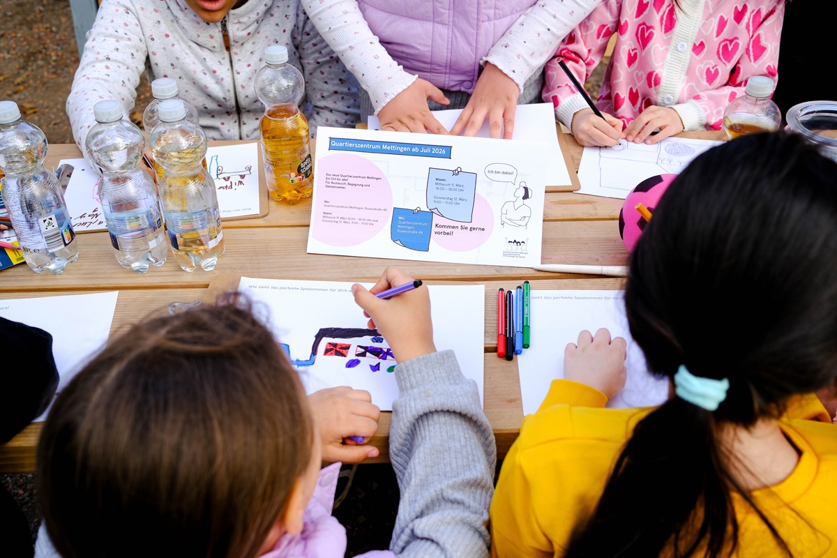 Kinder beteiligen sich an Umfrage