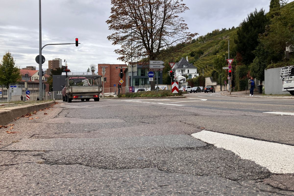 Berliner Straße Berliner Straße auf Höhe der Kreuzung Mettinger Straße