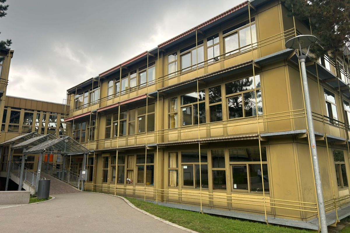 Eingangsbereich des Schelztor-Gymnasiums